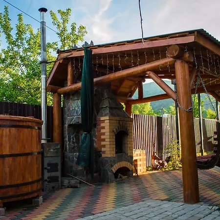 Synevyrskyj Chardash Penzion Siněvir