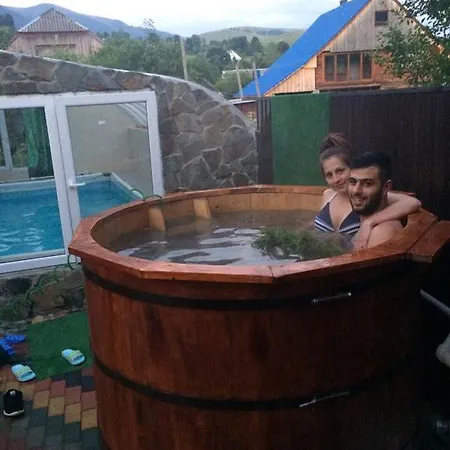 Synevyrskyj Chardash Penzion 3*