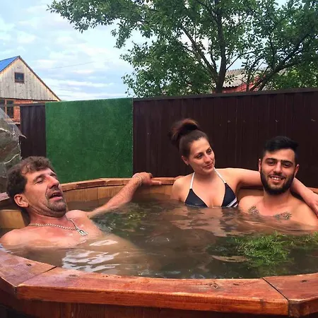 Synevyrskyj Chardash Pensjonat 3*