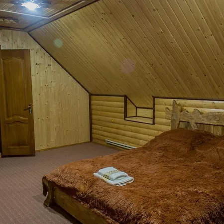 Synevyrskyj Chardash Pensjonat Synewyr