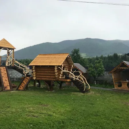 Synevyrskyj Chardash 招待所 *