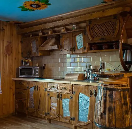 Synevyrskyj Chardash Гостевой дом Синевир