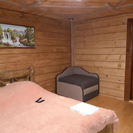 Synevyrskyj Chardash Гостевой дом 3*