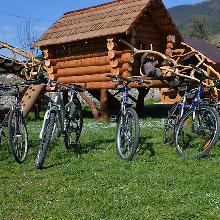 Synevyrskyj Chardash Гостевой дом Синевир